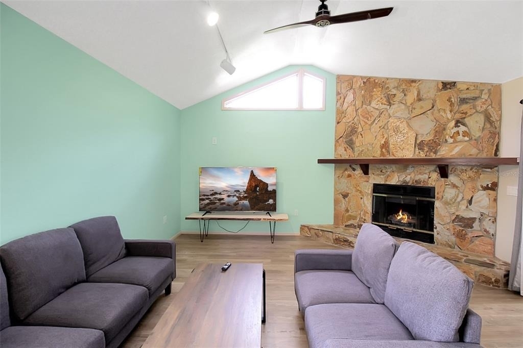 4003 Bayside Court - Photo 11