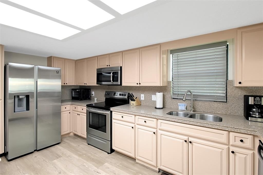 4003 Bayside Court - Photo 19
