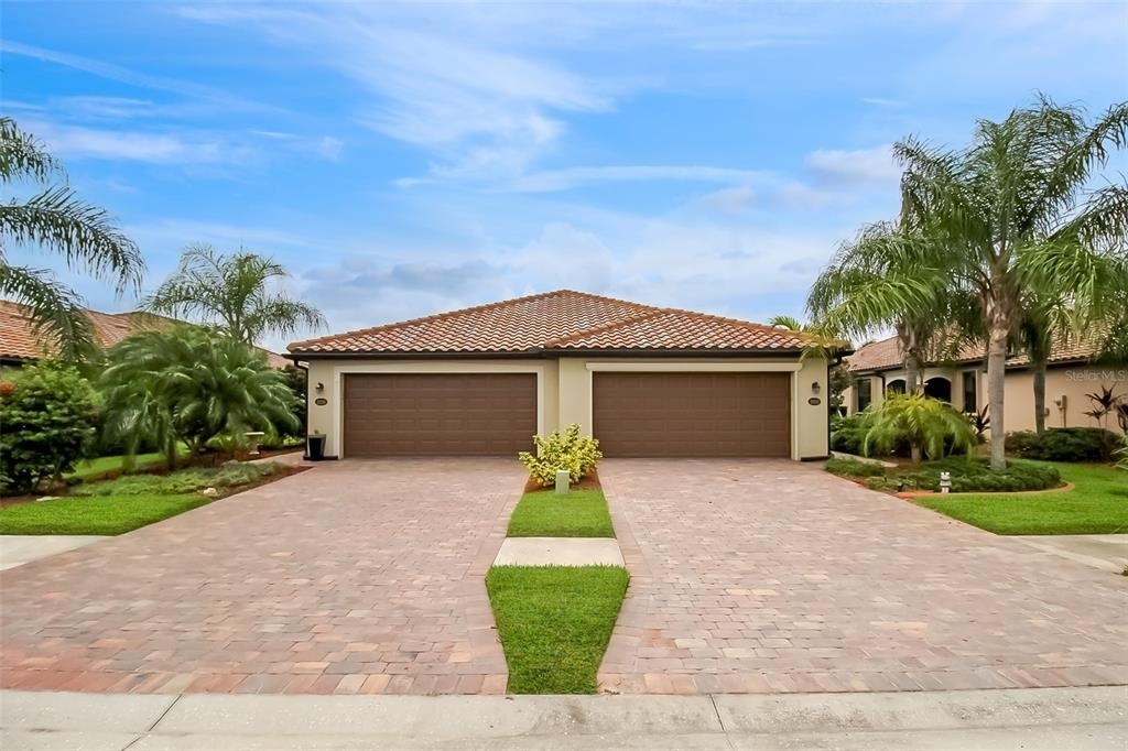 20230 Tesoro Drive - Photo 0