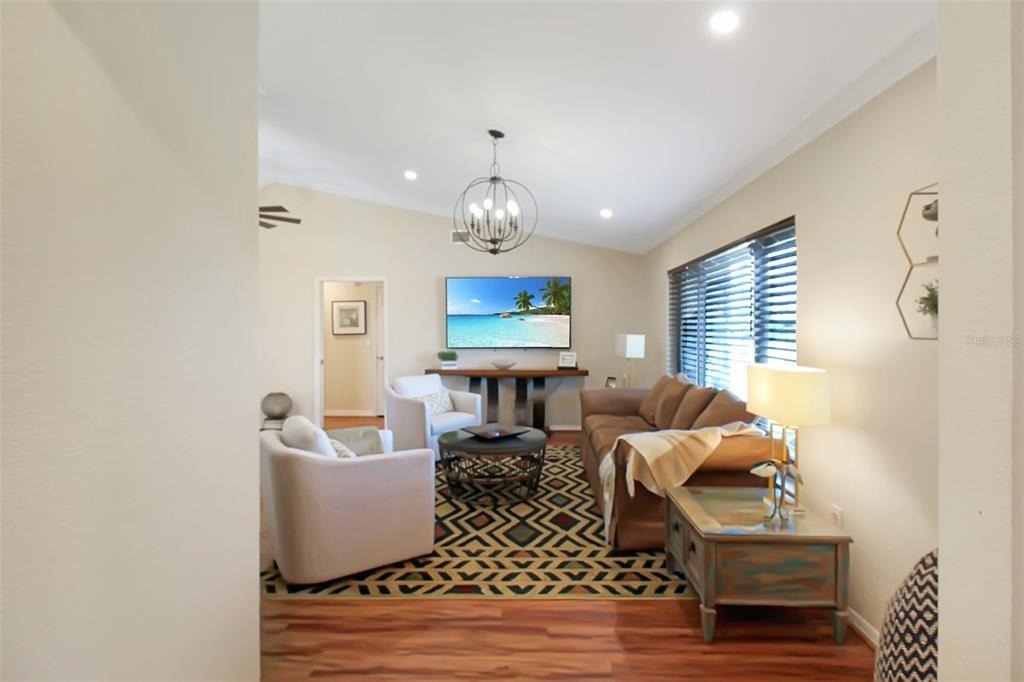 1122 Paraclete Road - Photo 5