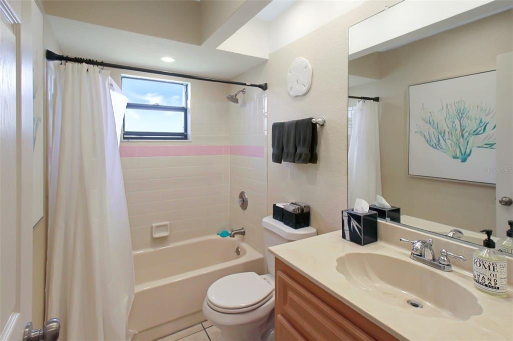 1122 Paraclete Road - Photo 16