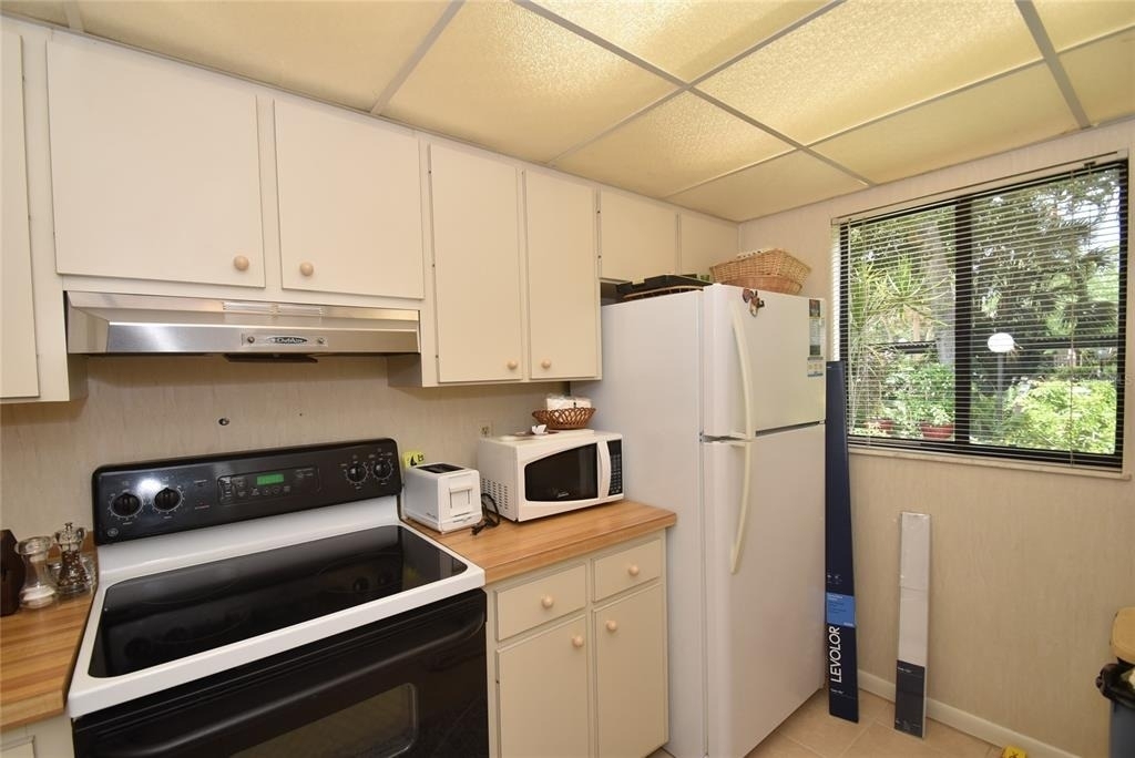 1709 Pelican Cove Road - Photo 2