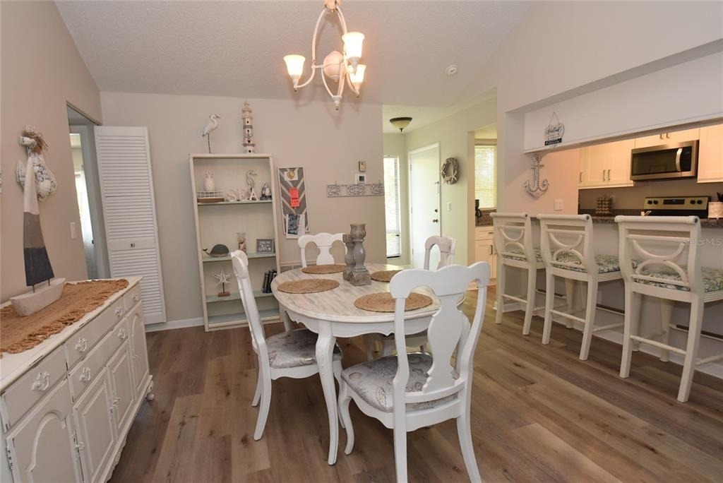 1720 Glenhouse Drive - Photo 7