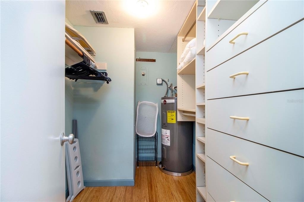 8625 Midnight Pass Road - Photo 34