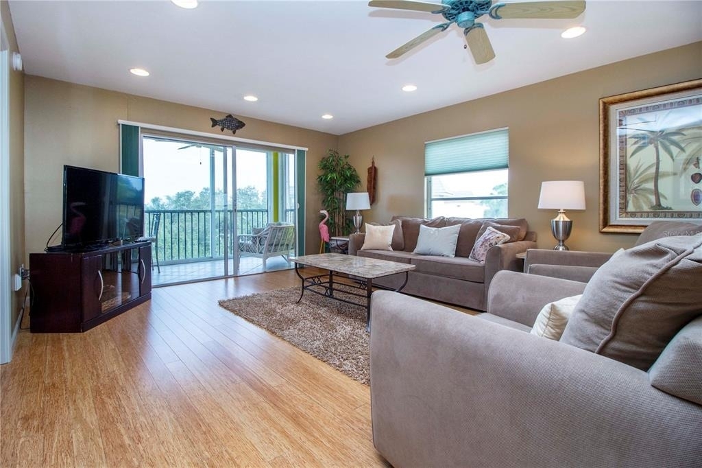8625 Midnight Pass Road - Photo 20