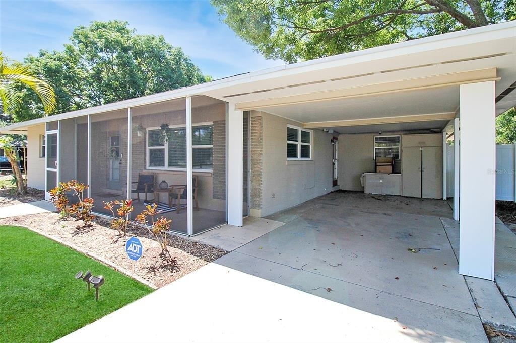 2403 19th Avenue W - Photo 4