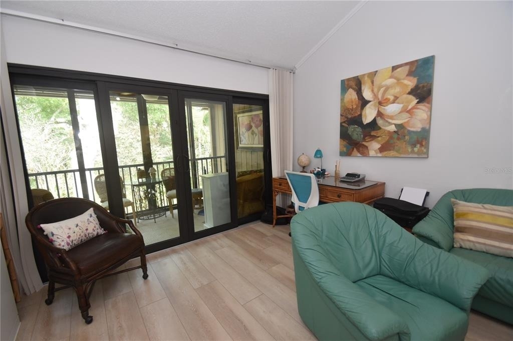 1720 Glenhouse Drive - Photo 7