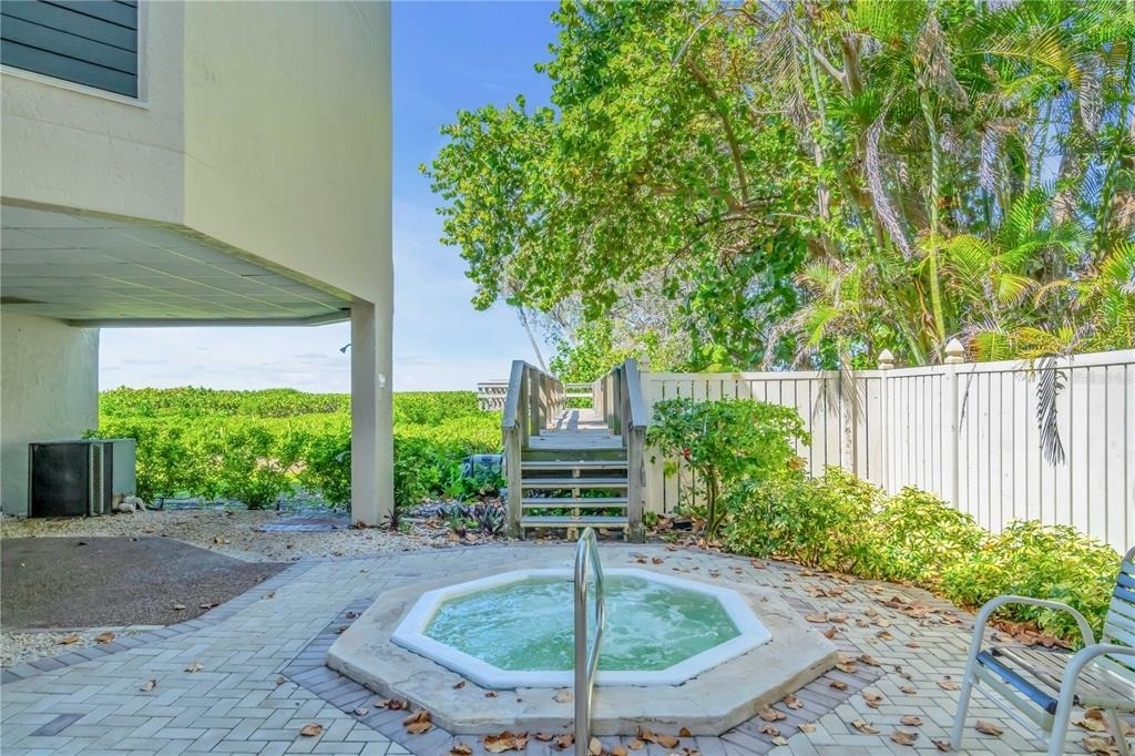 5611 Gulf Of Mexico Drive - Photo 27