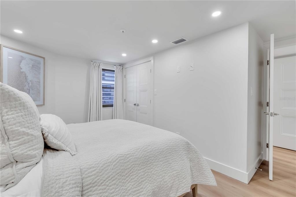 5611 Gulf Of Mexico Drive - Photo 5