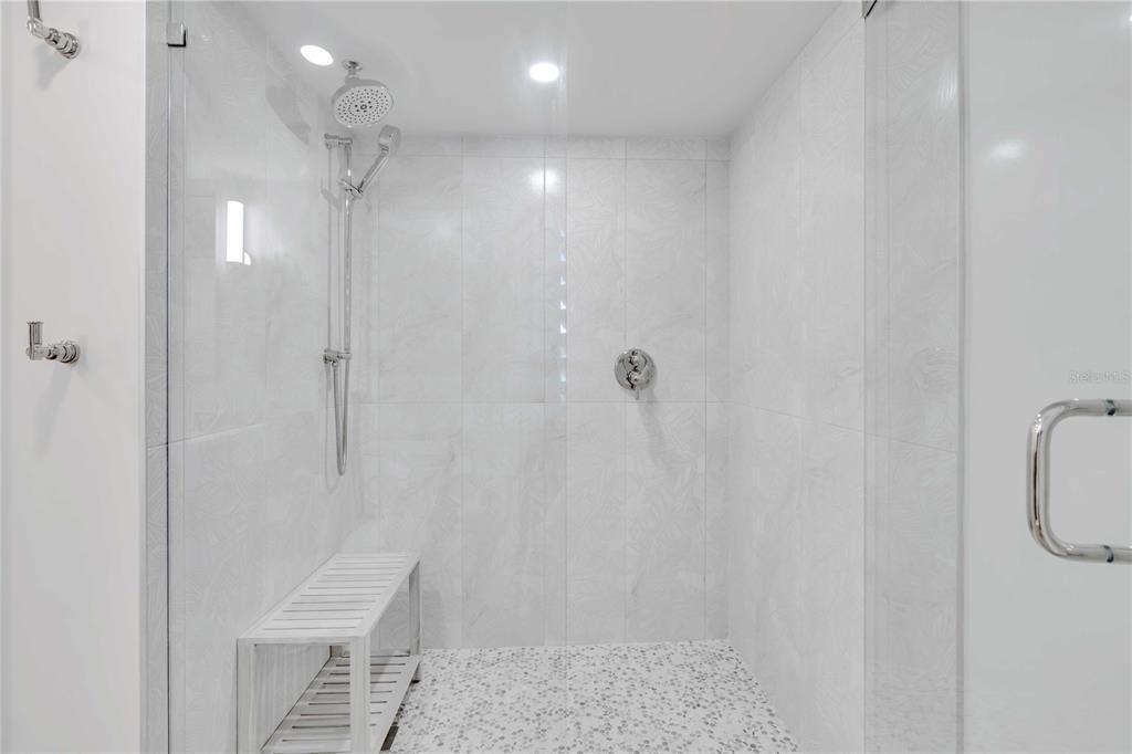 5611 Gulf Of Mexico Drive - Photo 7