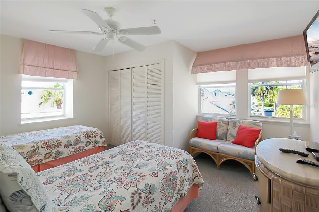 1304 Siesta Bayside Drive - Photo 34