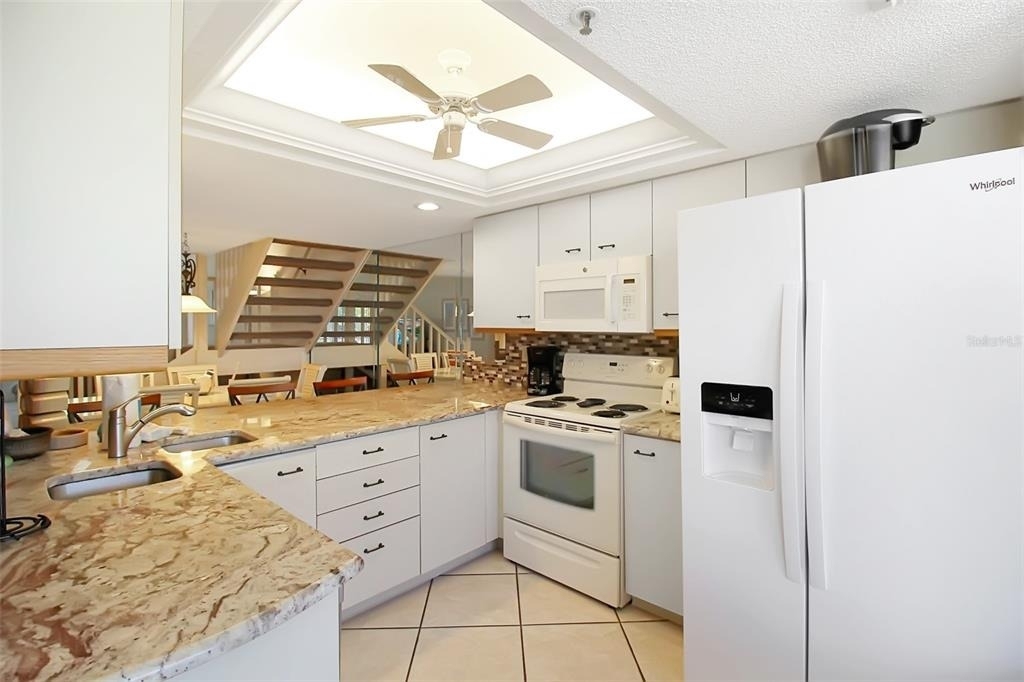 1304 Siesta Bayside Drive - Photo 7