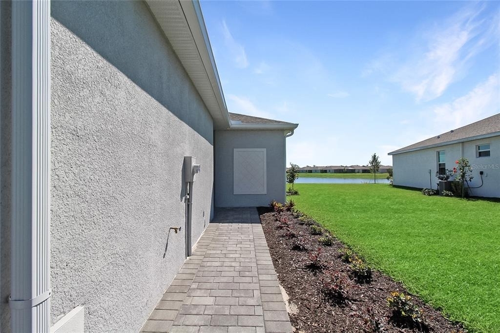 8829 Saint Kitts Circle - Photo 2