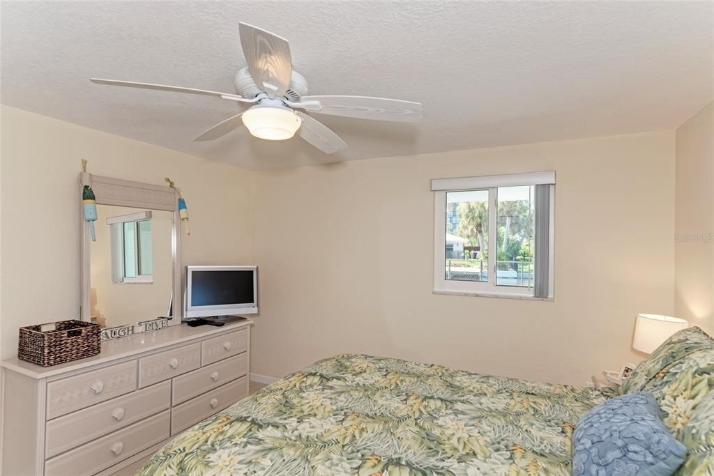 5577 Contento Drive - Photo 20