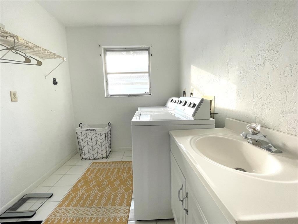 2908 Captiva Drive - Photo 6