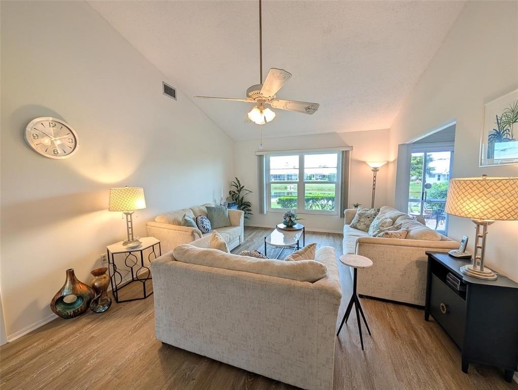 5377 Crestlake Boulevard - Photo 12