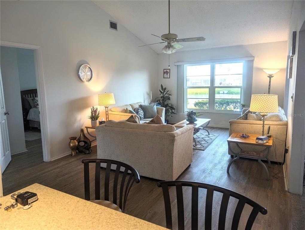 5377 Crestlake Boulevard - Photo 5