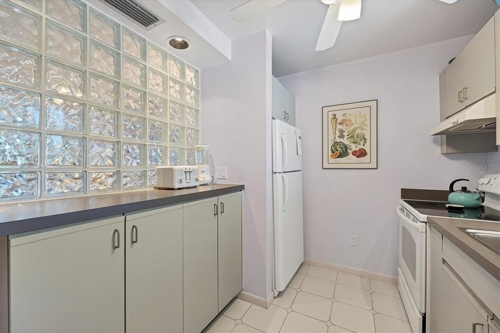 500 S Washington Drive - Photo 8