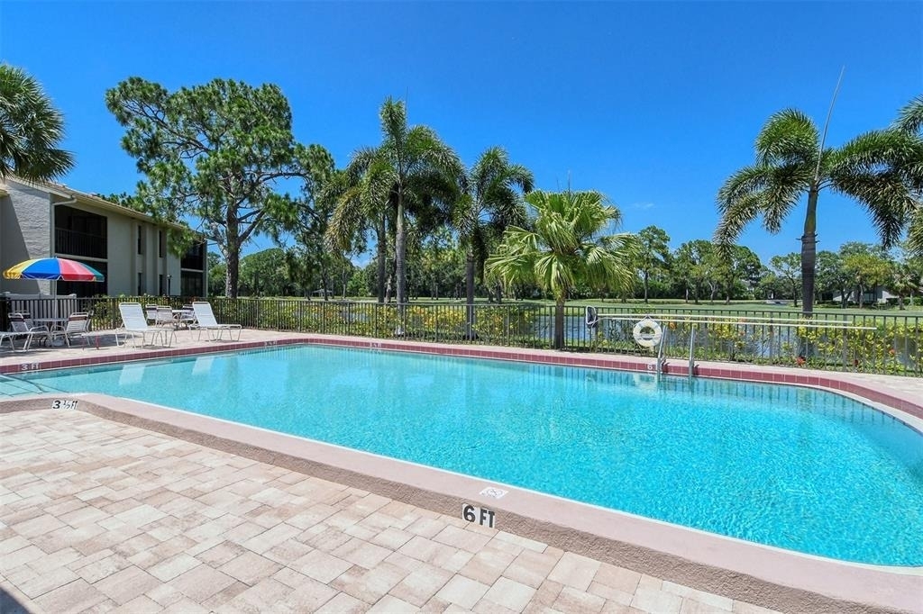 4462 Weybridge Street - Photo 38