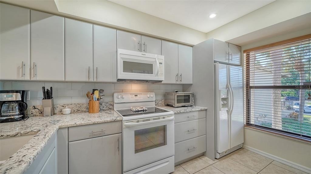 4462 Weybridge Street - Photo 18