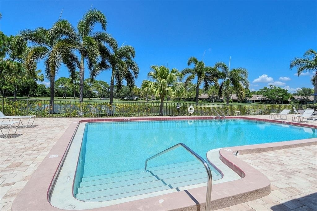 4462 Weybridge Street - Photo 37