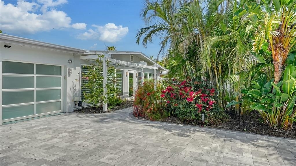 425 Mckinley Drive - Photo 4