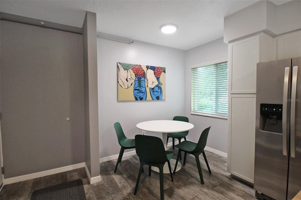 2124 N Tamiami Trail - Photo 4