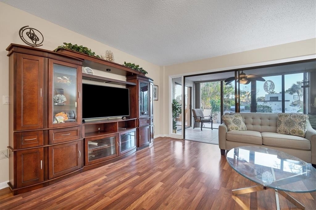 5032 Marshfield Road - Photo 5