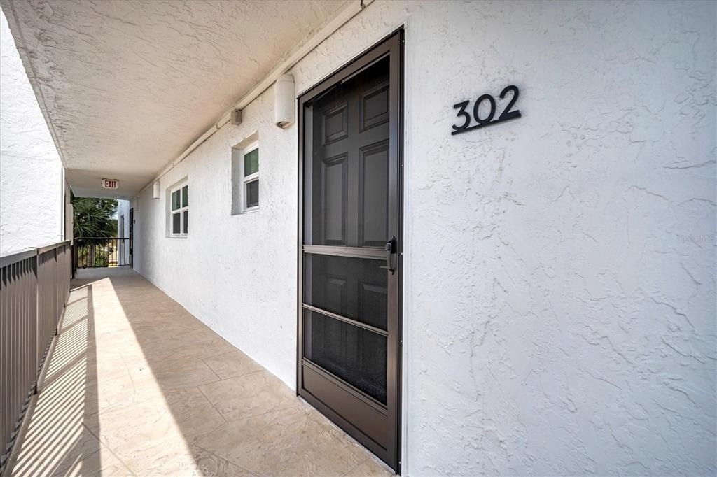 9393 Midnight Pass Road - Photo 3