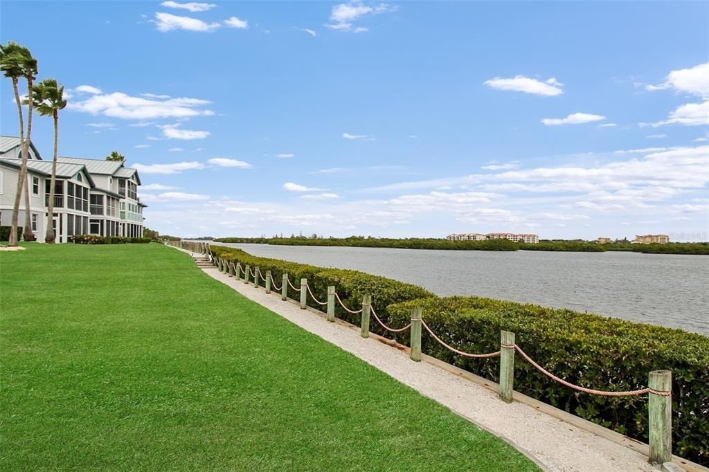 1366 Siesta Bayside Drive - Photo 8