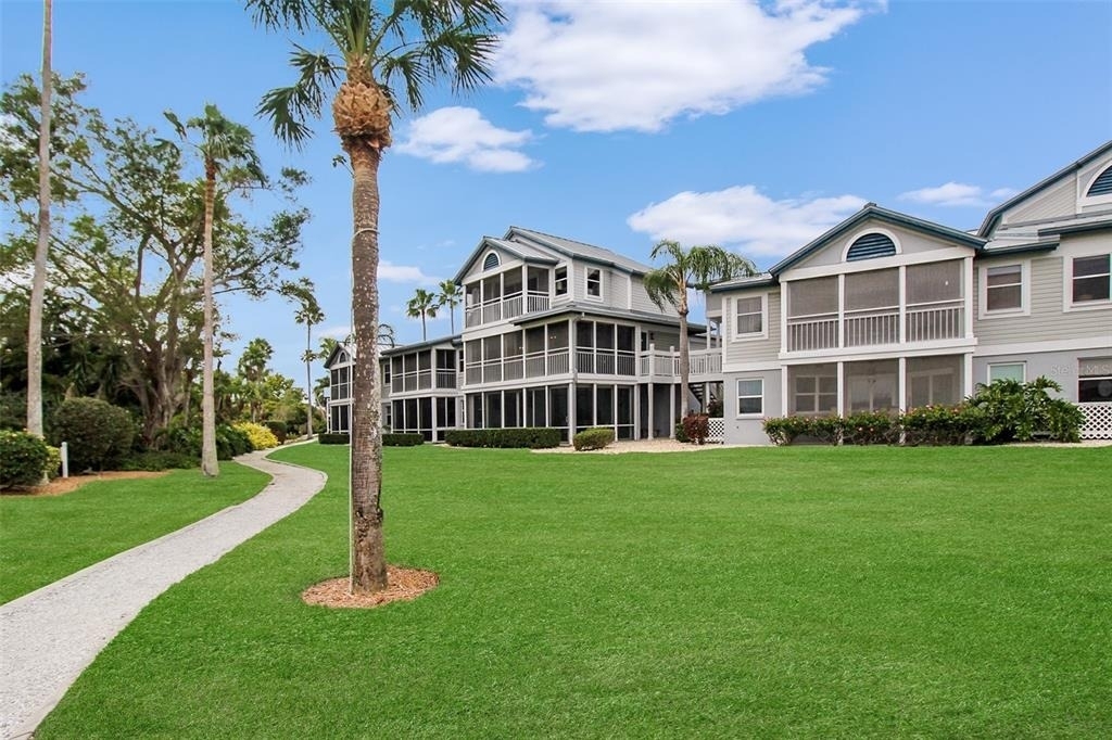 1366 Siesta Bayside Drive - Photo 7