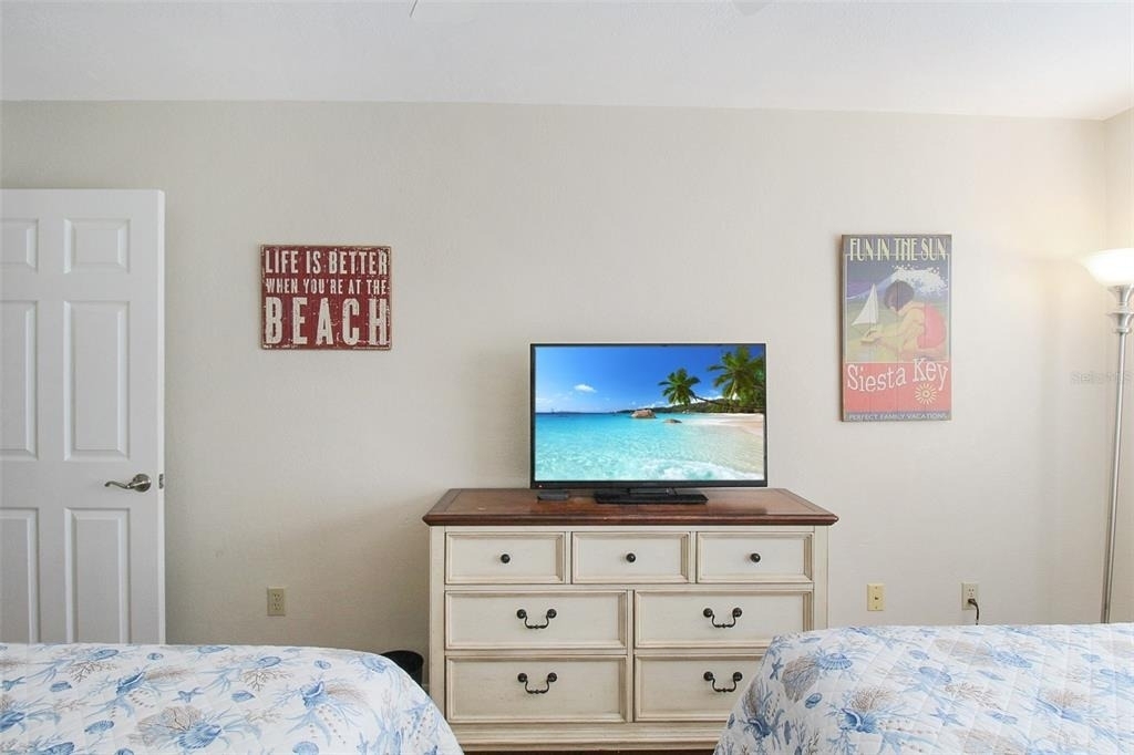 1364 Siesta Bayside Drive - Photo 32