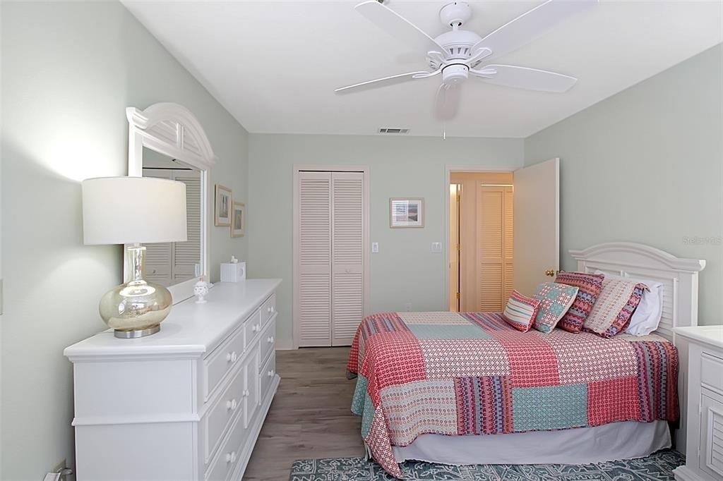 1382 Siesta Bayside Drive - Photo 32