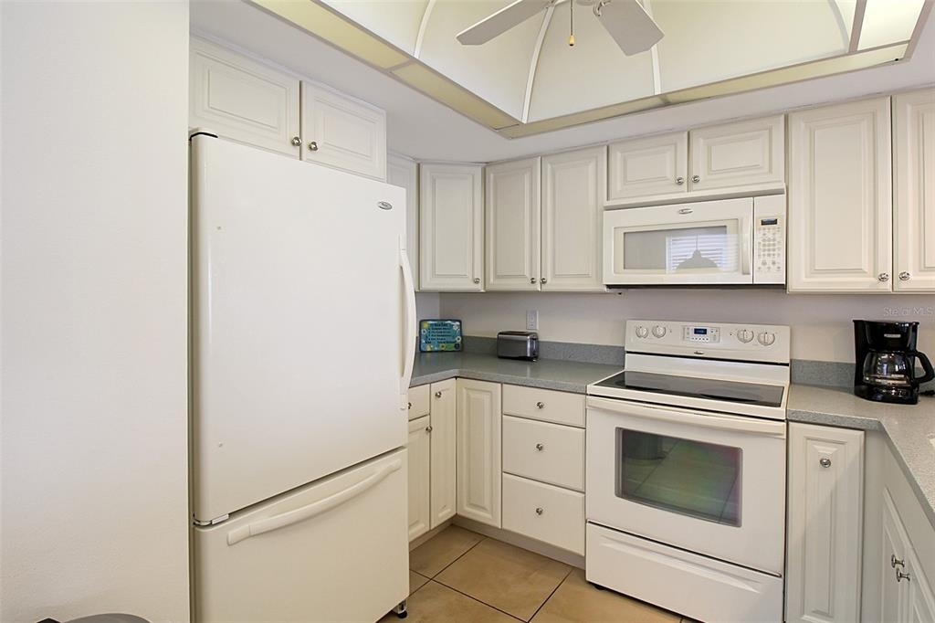 1382 Siesta Bayside Drive - Photo 9