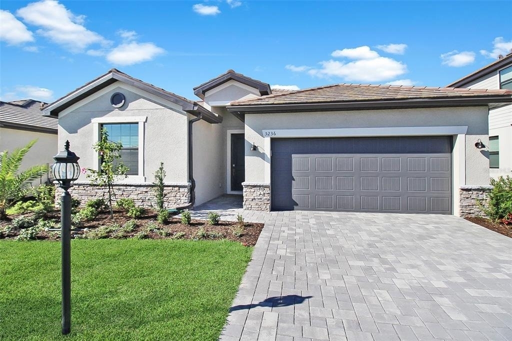 5236 Blue Crush Street - Photo 1