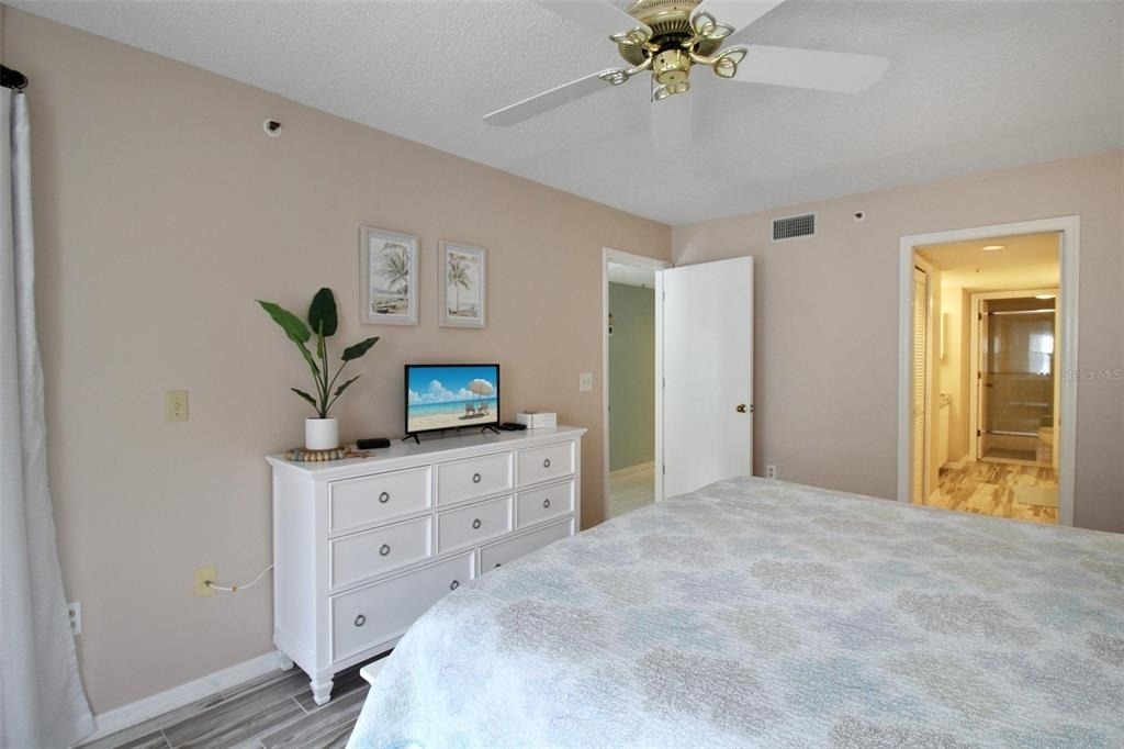 1328 Siesta Bayside Drive - Photo 18