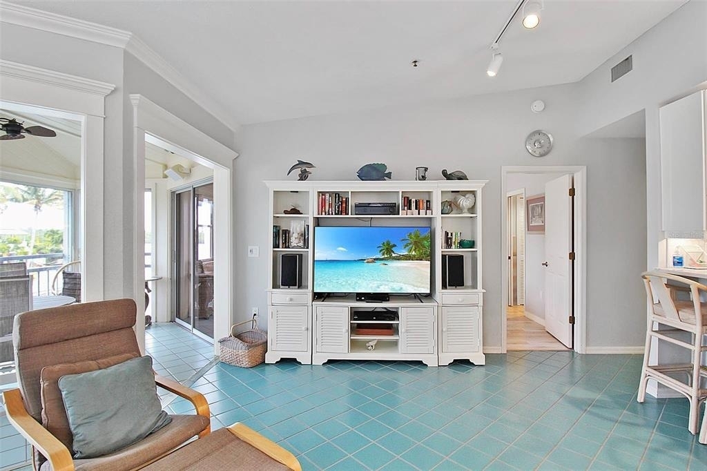 1343 Siesta Bayside Drive - Photo 17