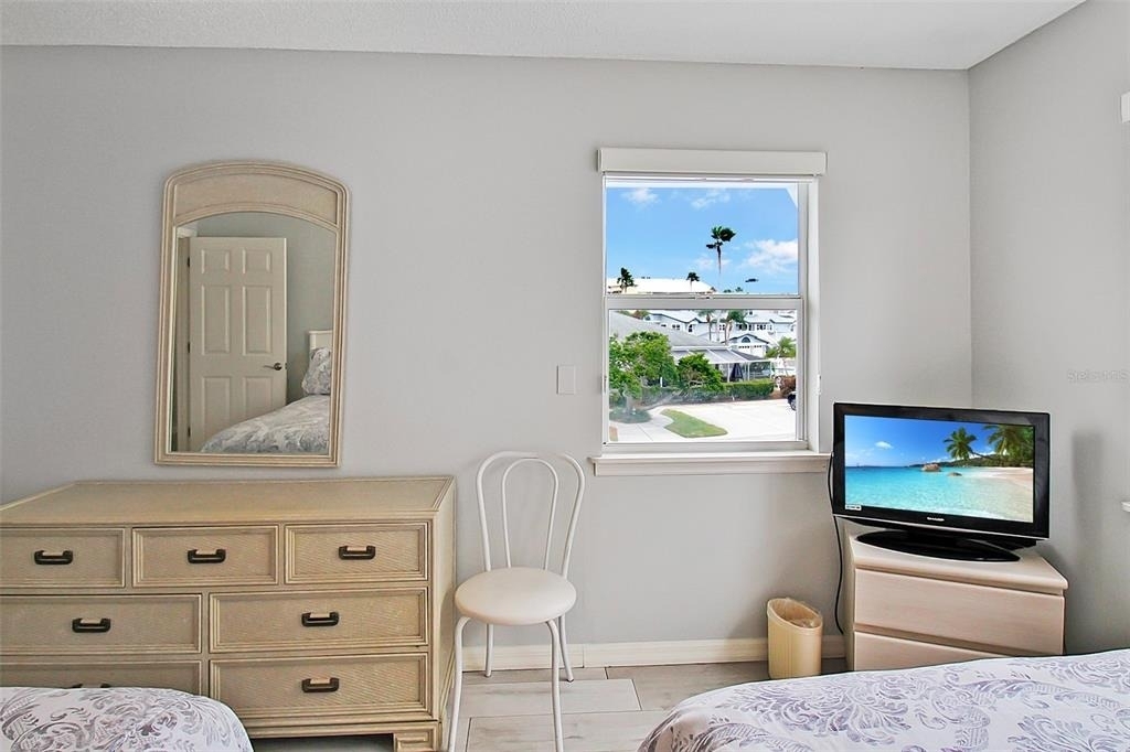 1343 Siesta Bayside Drive - Photo 32