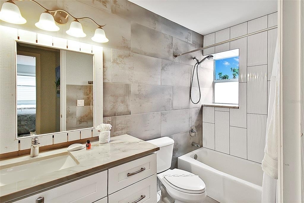 1343 Siesta Bayside Drive - Photo 33