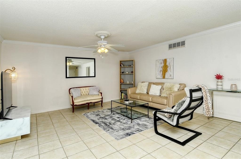 1877 Toucan Way - Photo 8