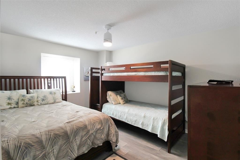 1389 Siesta Bayside Drive - Photo 32