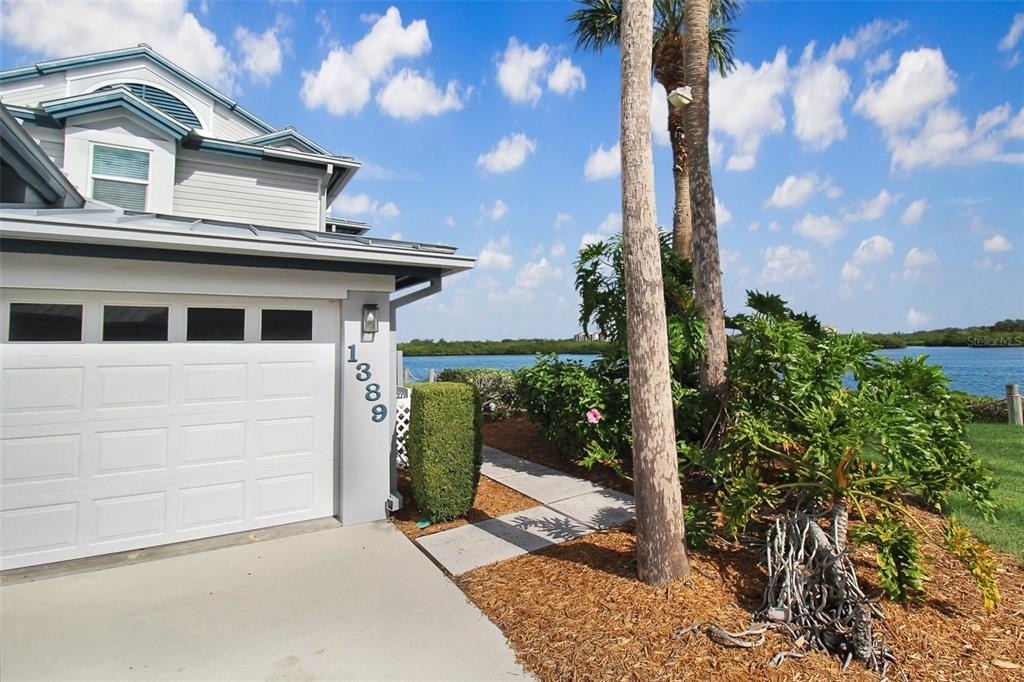 1389 Siesta Bayside Drive - Photo 7