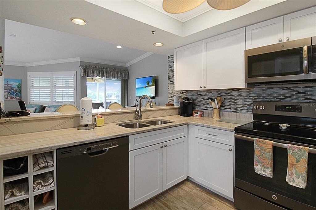1339 Siesta Bayside Drive - Photo 10