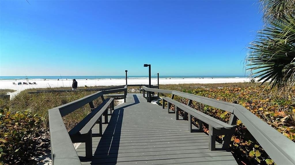 1340 Siesta Bayside Drive - Photo 39