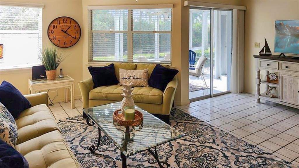 1318 Siesta Bayside Drive - Photo 3