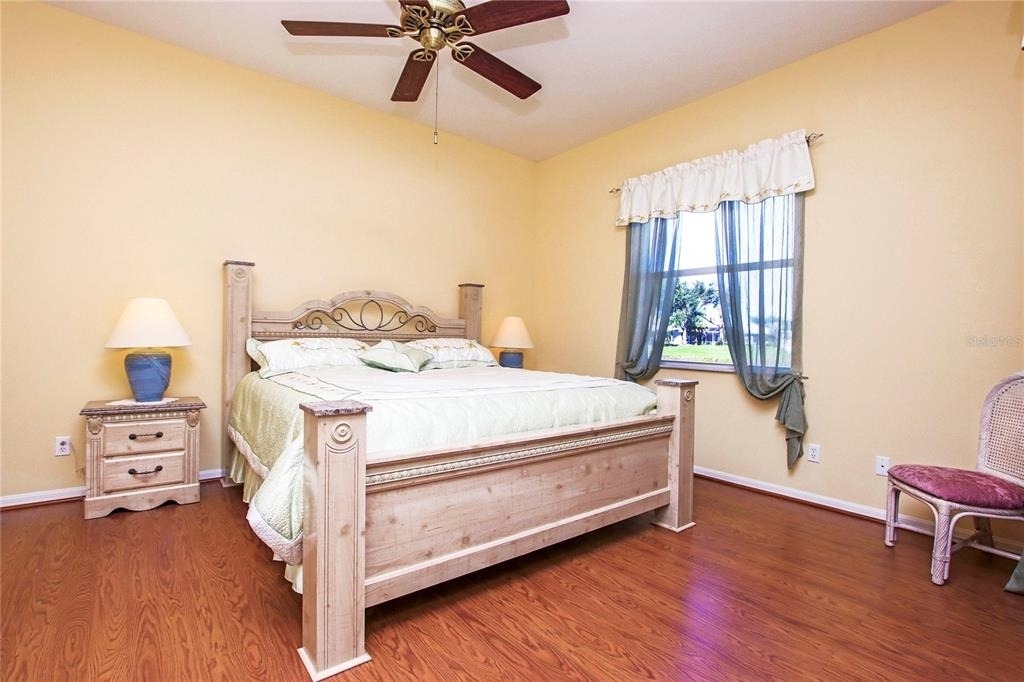 2525 Jasmine Way - Photo 36