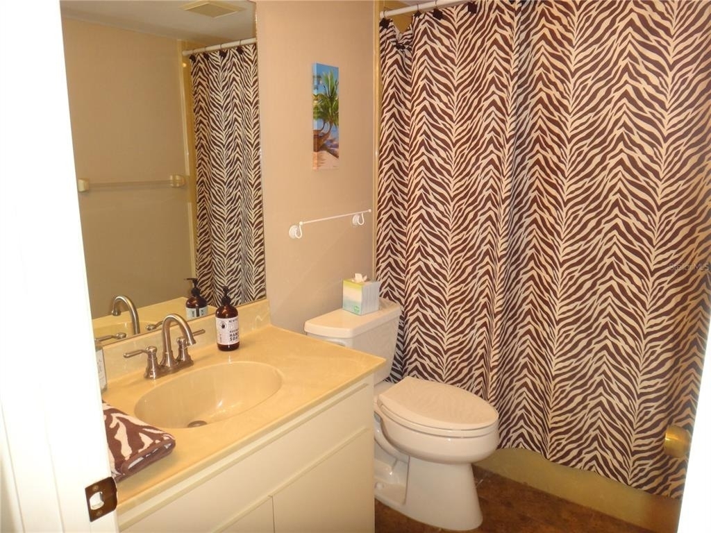 4493 Longmeadow - Photo 20
