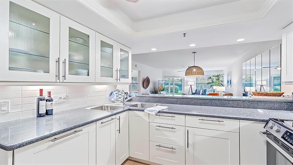 1204 Siesta Bayside Drive - Photo 3