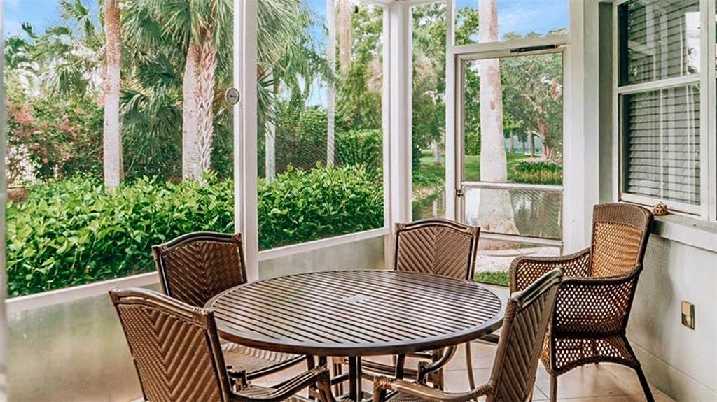 1272 Siesta Bayside Drive - Photo 2