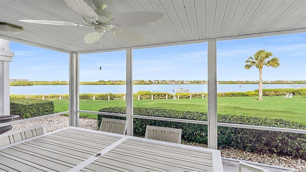 1360 Siesta Bayside Drive - Photo 4